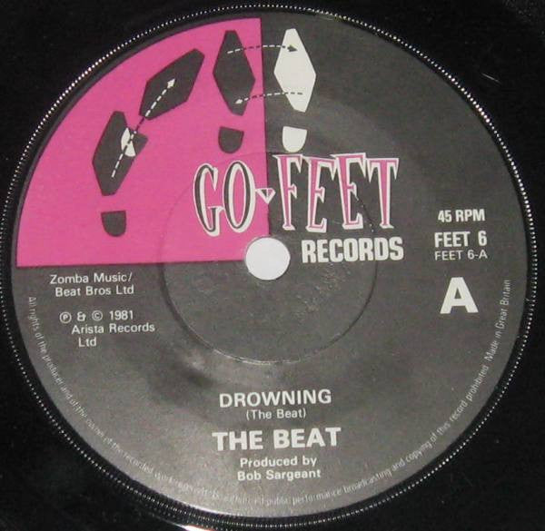 The Beat (2) : Drowning / All Out To Get You (7", Single, Pap)