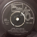Smokey Robinson & The Miracles* : Going To A Go-Go (7", RE)
