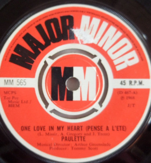 Paulette (20) : One Love In My Heart (Pense A L'Ete) (7")
