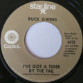 Buck Owens : I've Got A Tiger By The Tail / Cryin' Time (7", Single, RE, Gol)