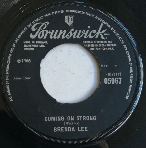 Brenda Lee : Coming On Strong / You Keep Coming Back To Me (7", Single)
