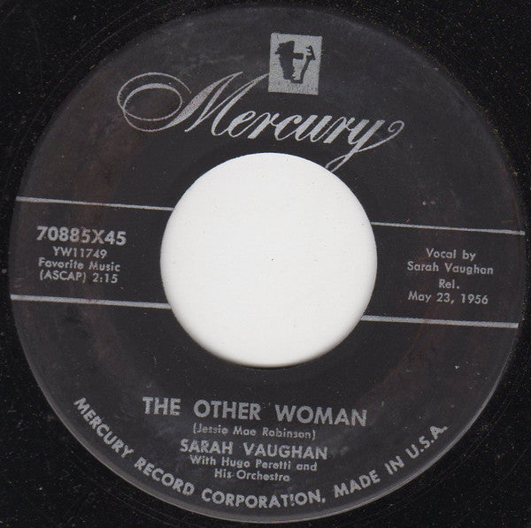 Sarah Vaughan With The Hugo Peretti Orchestra : Fabulous Character (7", Single, Ind)