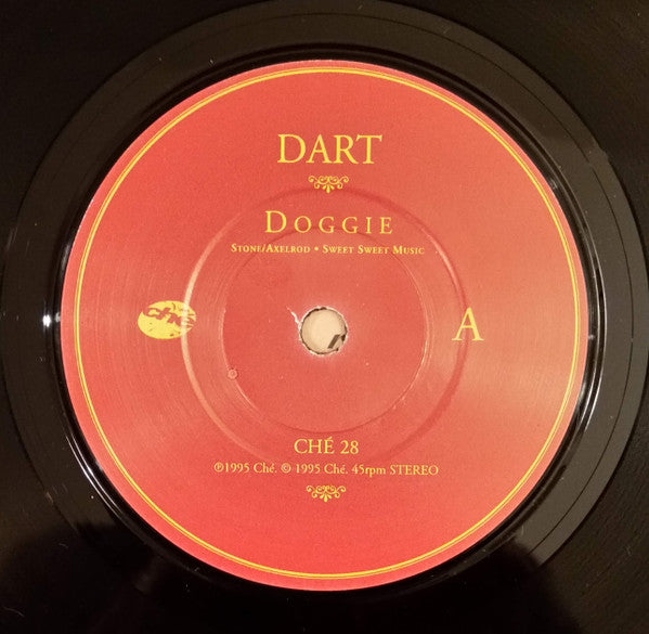 Dart (3) : Doggie / Submarine (7", Single, Num)