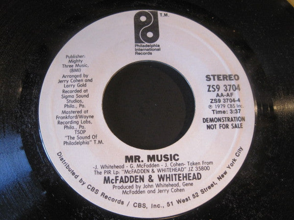 McFadden & Whitehead : Mr. Music / Do You Want To Dance (7", Promo)