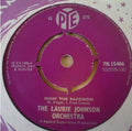 The Laurie Johnson Orchestra : Doin' The Raccoon  (7")