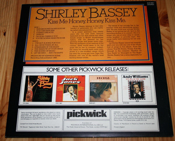 Shirley Bassey : Kiss Me Honey, Honey, Kiss Me (LP, Comp)