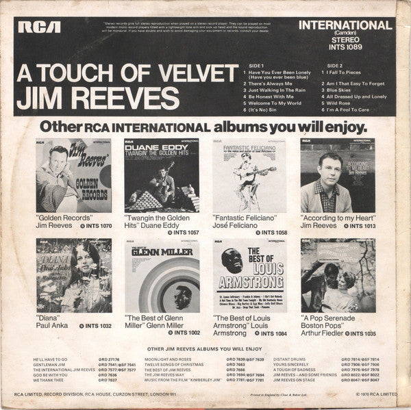 Jim Reeves : A Touch Of Velvet (LP, Album, RE)