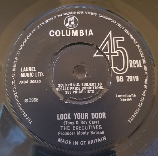 The Executives (2) : Lock Your Door (7", Single)