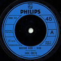 5000 Volts : Doctor Kiss - Kiss (7", Single, Blu)