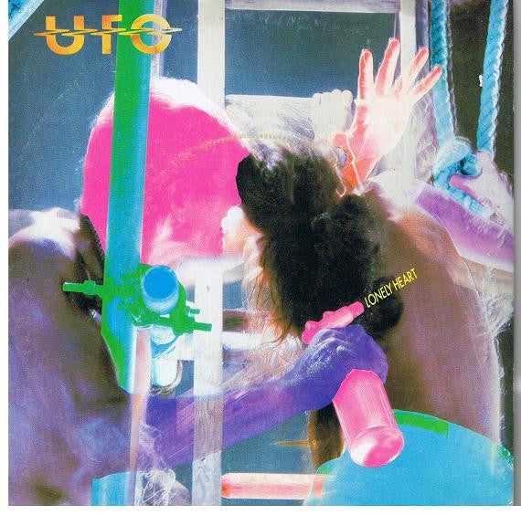 UFO (5) : Lonely Heart (7", Single, Inj)