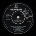 Cilla Black : Love's Just A Broken Heart (7", Single)