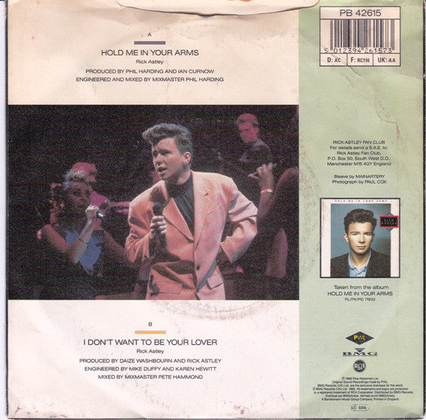 Rick Astley : Hold Me In Your Arms (7", Single)