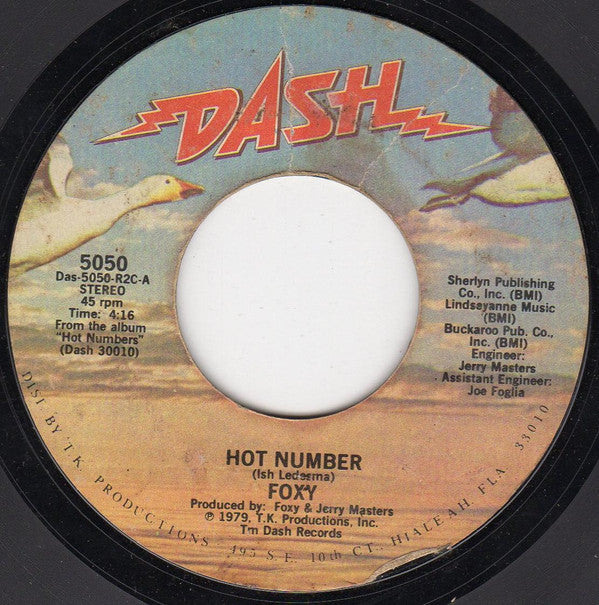 Foxy : Hot Number (7", Single, Styrene)