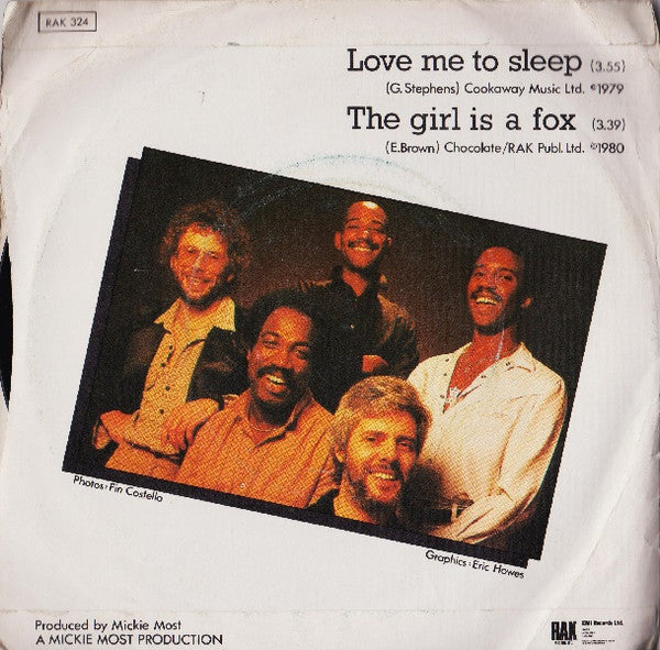 Hot Chocolate : Love Me To Sleep (7", Single)