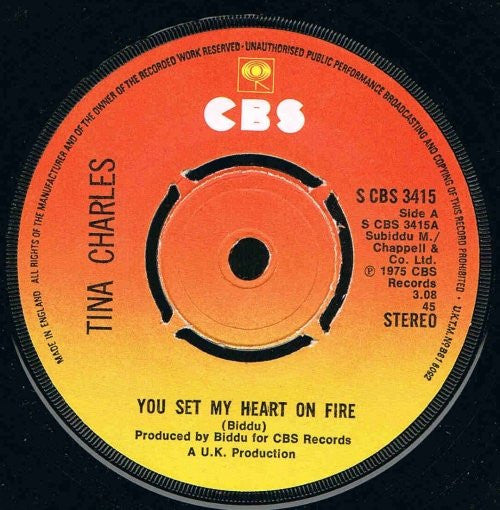 Tina Charles : You Set My Heart On Fire (7", Kno)