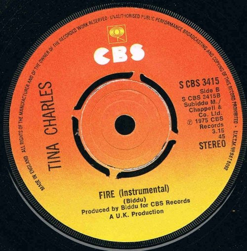 Tina Charles : You Set My Heart On Fire (7", Kno)