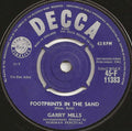 Garry Mills : Footprints In The Sand (7", Single)