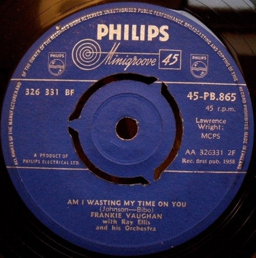 Frankie Vaughan : So Happy In Love (7", Single)