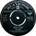 Jim Reeves : Trying To Forget (7", Single)