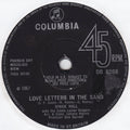 Vince Hill : Love Letters In The Sand (7", Sol)