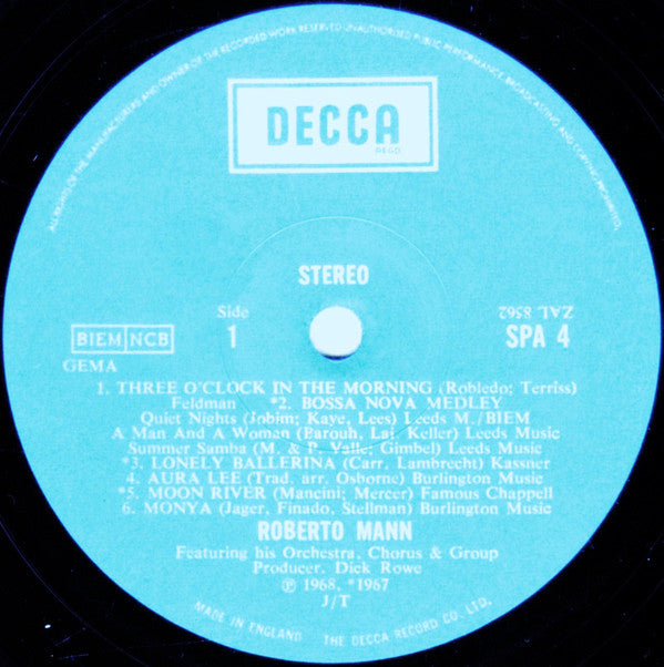 Roberto Mann : The World Of Roberto Mann (LP, Comp)
