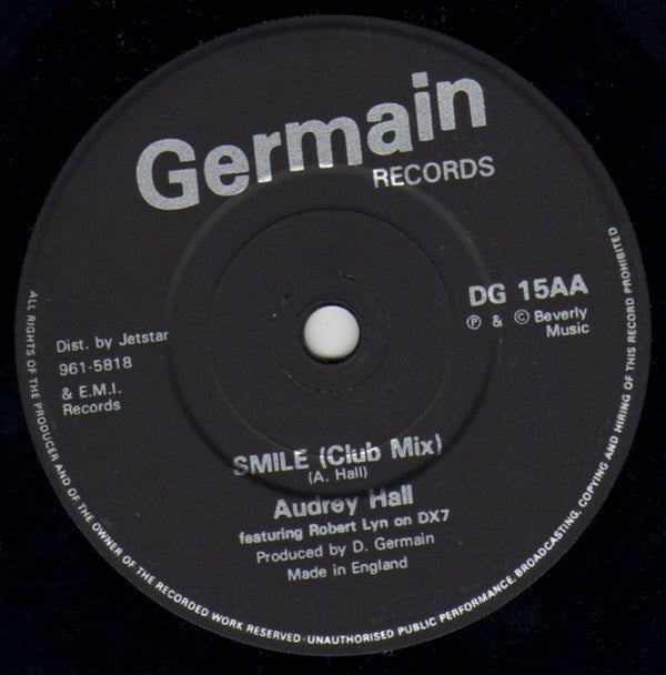Audrey Hall : Smile / Smile (Club Mix) (7", Single, Bla)