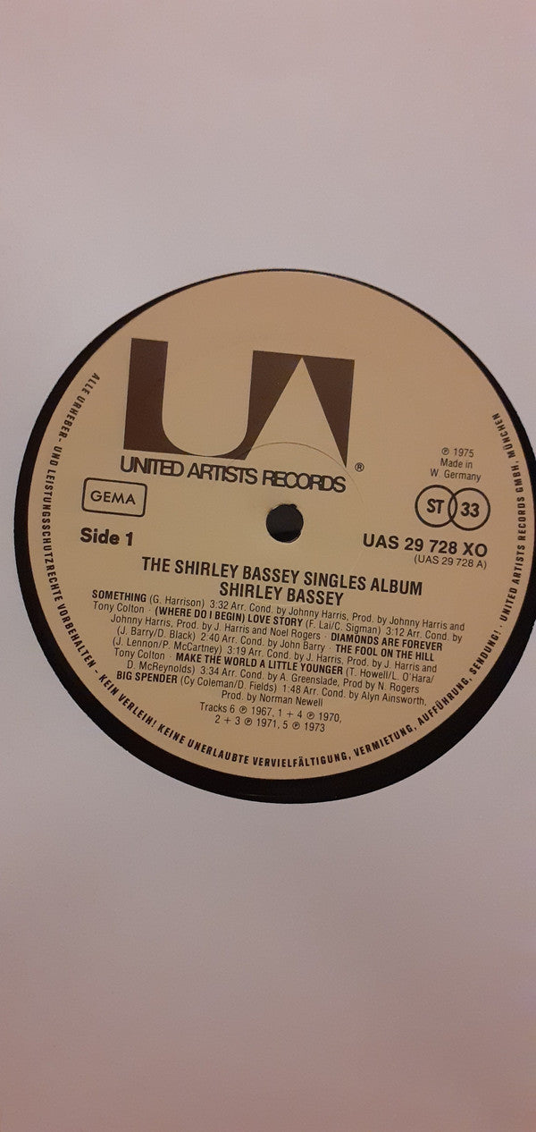 Shirley Bassey : The Shirley Bassey Singles Album (LP, Comp)