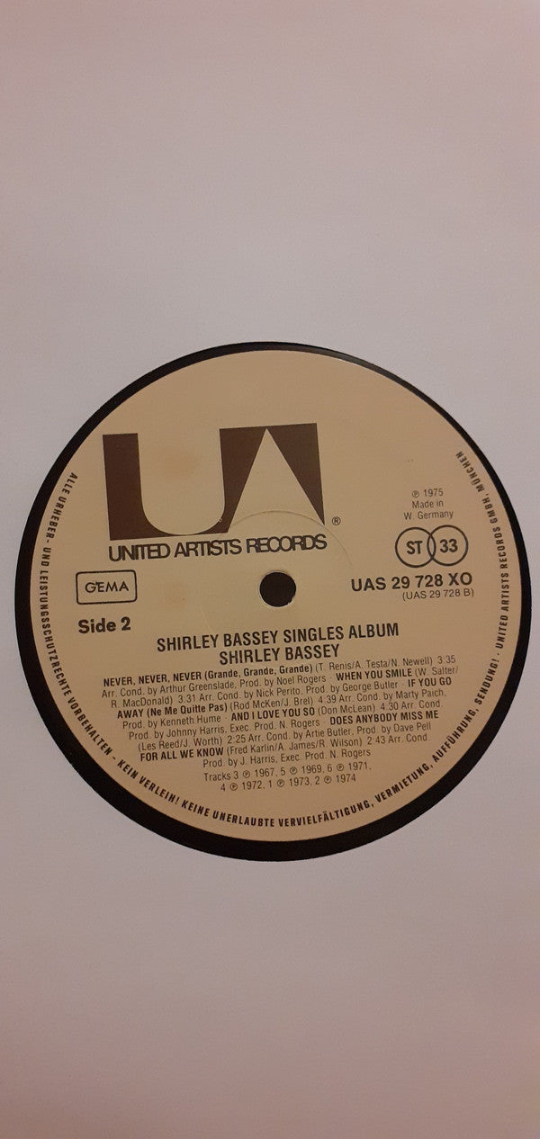 Shirley Bassey : The Shirley Bassey Singles Album (LP, Comp)