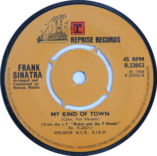 Frank Sinatra : Strangers In The Night / My Kind Of Town (7")