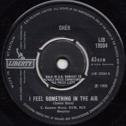 Cher : I Feel Something In The Air (7", Single)