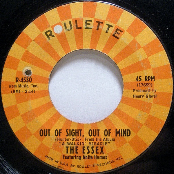 The Essex : Out Of Sight, Out Of Mind / She's Got Everything (7", Styrene)