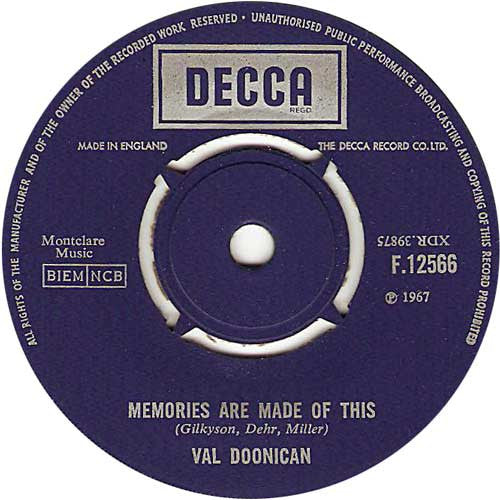 Val Doonican : Memories Are Made Of This (7", Single)