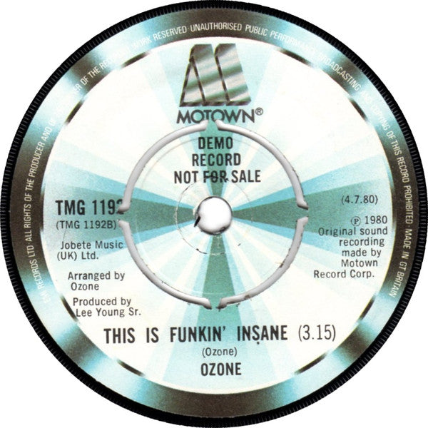 Ozone (5) : Walk On (7", Promo)