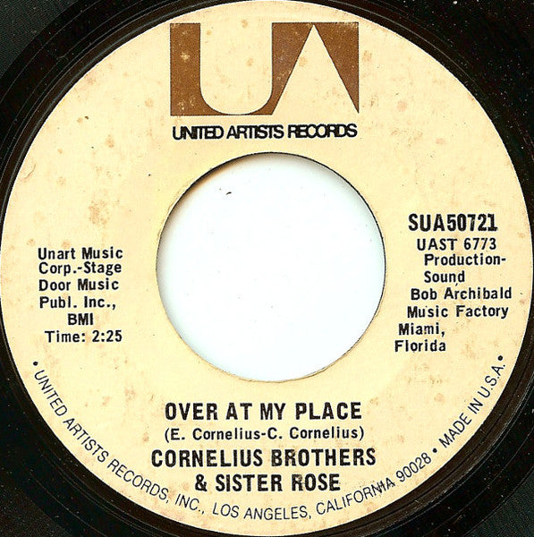 Cornelius Brothers & Sister Rose : Treat Her Like A Lady (7", Styrene)