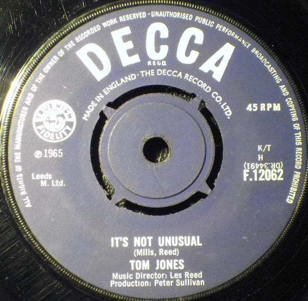 Tom Jones : It's Not Unusual (7", Single)