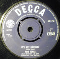 Tom Jones : It's Not Unusual (7", Single)
