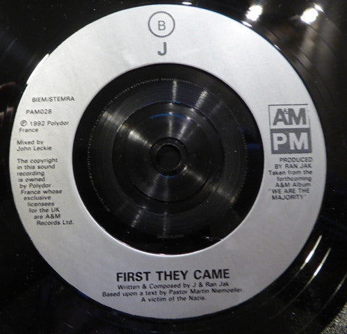 J. : Born On The Wrong Side Of Town (7", Single)