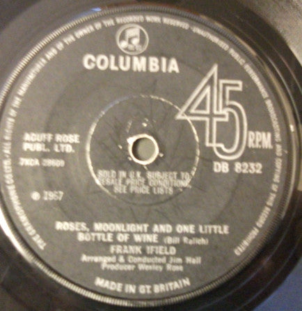 Frank Ifield : Roses , Moonlight And One Little Bottle Of Wine / Up-Up & Away (7")