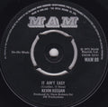 Kevin Keegan : It Ain't Easy (7", Single)