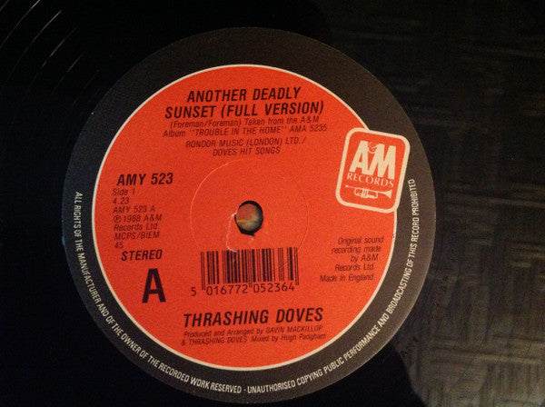 Thrashing Doves : Another Deadly Sunset (12", Single)