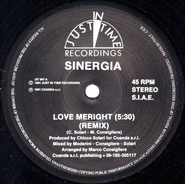 Sinergia : Love Me Right (12")