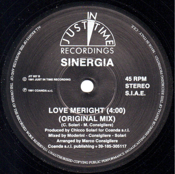 Sinergia : Love Me Right (12")