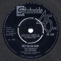 The Dolphins (4) : Hey-Da-Da-Dow (7", Single)