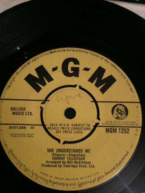 Johnny Tillotson : She Understands Me / Tomorrow (7")