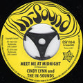 Cindy Lynn and The In-Sounds / Bonnie & Clyde (4) : Meet Me At Midnight / I Get A Feeling  (7", Ltd)