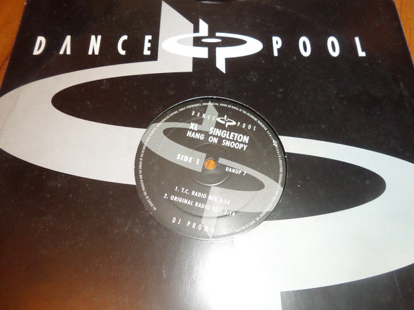 XL Singleton : Hang On Snoopy (12", Promo)