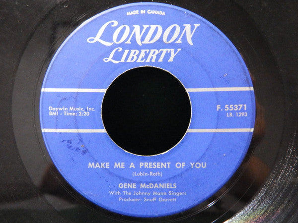Eugene McDaniels With The Johnny Mann Singers : Tower Of Strength (7", Single)