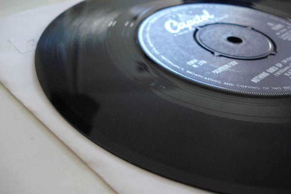 Nat King Cole : All Over The World (7", Single)