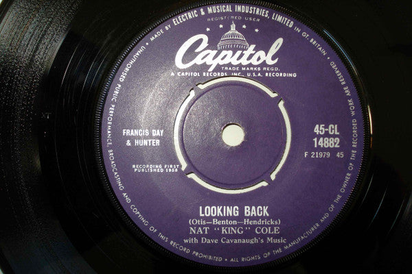 Nat King Cole : Looking Back / Just For The Fun Of It (7", Single)