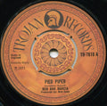 Bob & Marcia : Pied Piper (7", Single, Pun)